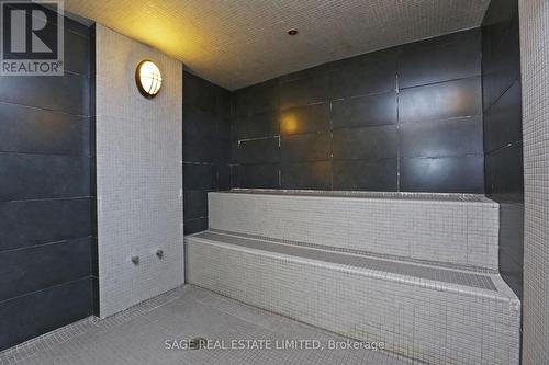 Steam room - 328 - 25 Carlton Street, Toronto, ON - 