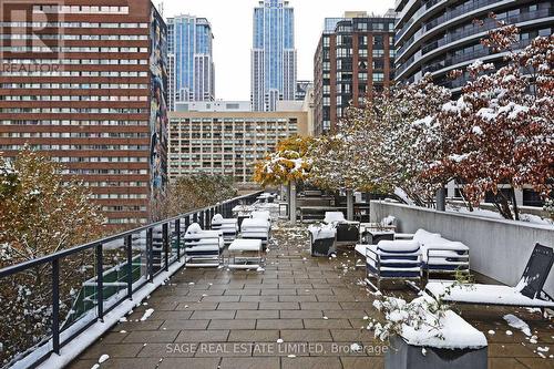5th Floor outdoor space! - 328 - 25 Carlton Street, Toronto, ON - Outdoor