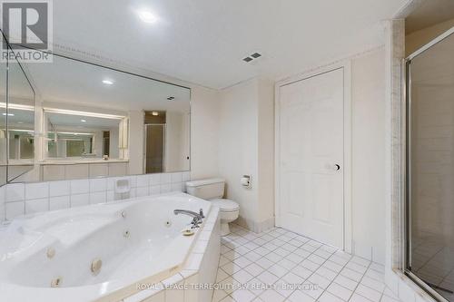 2001 - 71 Simcoe Street, Toronto, ON - Indoor Photo Showing Bathroom