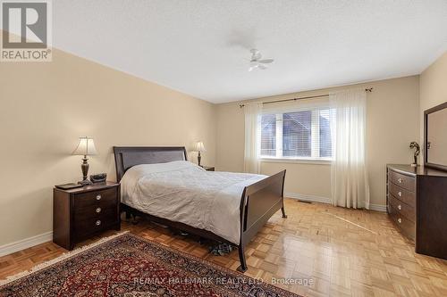 60 Cider Crescent, Richmond Hill, ON - Indoor Photo Showing Bedroom