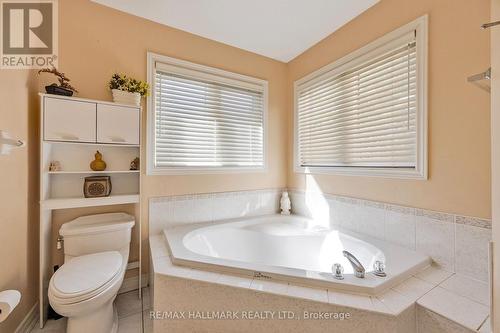 60 Cider Crescent, Richmond Hill, ON - Indoor Photo Showing Bathroom