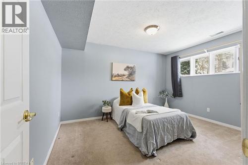 126 Aspen Street, Paris, ON - Indoor Photo Showing Bedroom