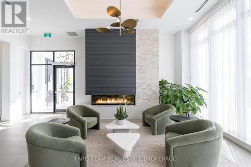 611 - 31 Huron Street, Collingwood, ON - Indoor