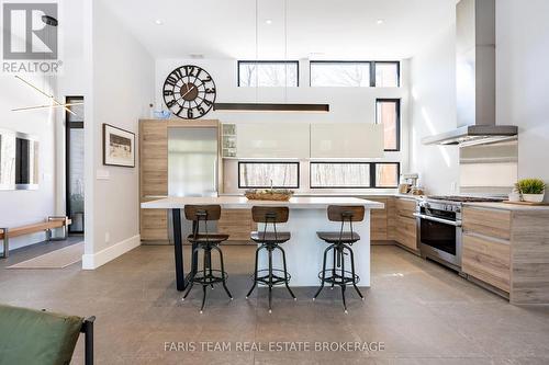 3870 Darling Island Road, Severn, ON - Indoor