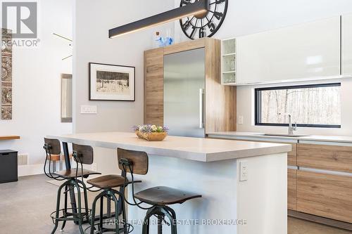 3870 Darling Island Road, Severn, ON - Indoor