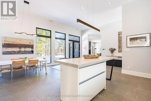 3870 Darling Island Road, Severn, ON - Indoor