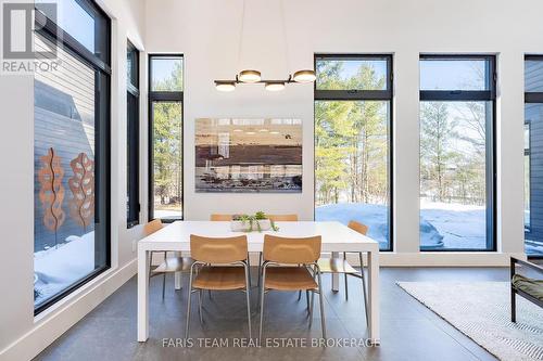 3870 Darling Island Road, Severn, ON - Indoor Photo Showing Dining Room