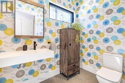 3870 Darling Island Road, Severn, ON - Indoor Photo Showing Bathroom