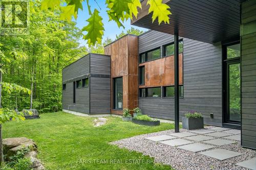 3870 Darling Island Road, Severn, ON - Outdoor With Exterior