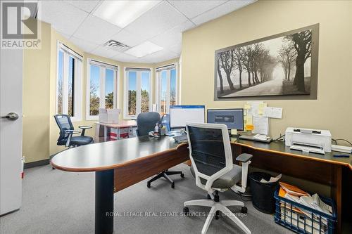 200 - 414 North Service Road E, Oakville, ON 