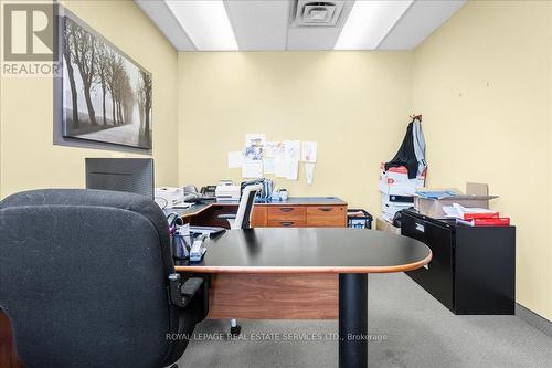 200 - 414 North Service Road E, Oakville, ON 