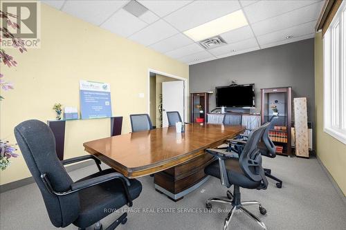 200 - 414 North Service Road E, Oakville, ON 