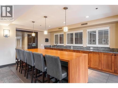 1099 Sunset Drive Unit# 123, Kelowna, BC - Indoor Photo Showing Other Room