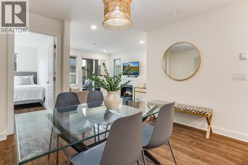 1099 Sunset Drive Unit# 123, Kelowna, BC - Indoor Photo Showing Dining Room