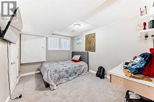 2468 Kingsland View Se, Airdrie, AB - Indoor Photo Showing Bedroom