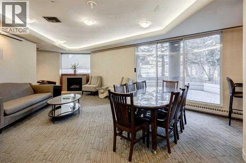 1109, 804 3 Avenue Sw, Calgary, AB - Indoor With Fireplace