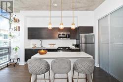 605 - 399 ADELAIDE STREET W  Toronto, ON M5V 1S1