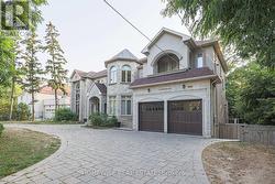 2706 BAYVIEW AVENUE  Toronto, ON M2L 1B9