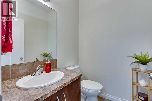 97 Piper Close, Blackfalds, AB - Indoor Photo Showing Bathroom