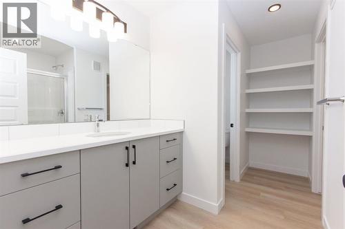 12 Trinity Street, Lacombe, AB - Indoor