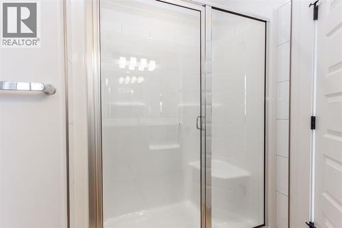 12 Trinity Street, Lacombe, AB - Indoor Photo Showing Bathroom