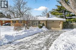 128 ONEIDA Boulevard  Ancaster, ON L9G 3C9