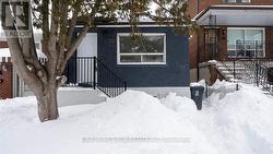 70 DUNRAVEN DRIVE  Toronto, ON M6M 1H2