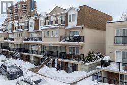 2072 - 3041 FINCH AVENUE W  Toronto, ON M9M 0A4