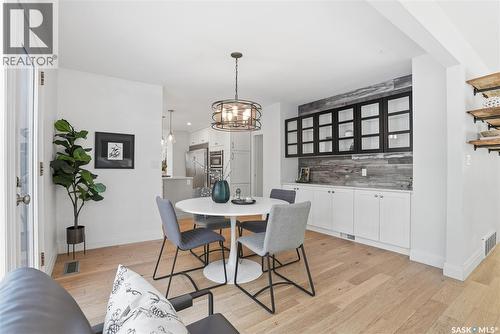 315 Isabella Street E, Saskatoon, SK - Indoor Photo Showing Dining Room