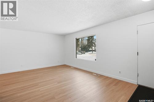 1910 Ewart Avenue, Saskatoon, SK - Indoor Photo Showing Other Room