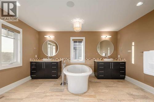 16 Spring Valley Way Sw, Calgary, AB - Indoor Photo Showing Bathroom
