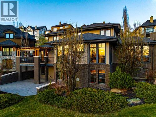 16 Spring Valley Way Sw, Calgary, AB - Outdoor