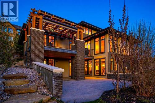 16 Spring Valley Way Sw, Calgary, AB - Outdoor