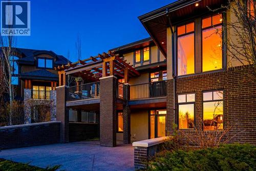 16 Spring Valley Way Sw, Calgary, AB - Outdoor