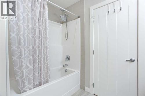 46 Evanston Hill Nw, Calgary, AB - Indoor Photo Showing Bathroom