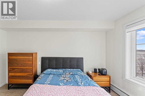 2313, 99 Copperstone Park Se, Calgary, AB - Indoor Photo Showing Bedroom