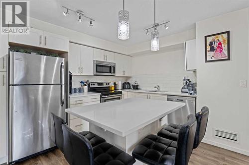2313, 99 Copperstone Park Se, Calgary, AB - Indoor Photo Showing Kitchen