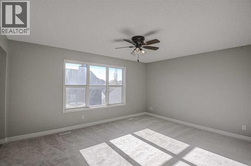 40 Prestwick Manor Se, Calgary, AB - Indoor Photo Showing Other Room