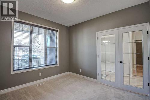 40 Prestwick Manor Se, Calgary, AB - Indoor Photo Showing Other Room
