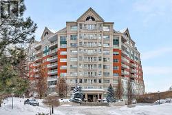 101 - 18 CONCORDE PLACE  Toronto, ON M3C 3T9