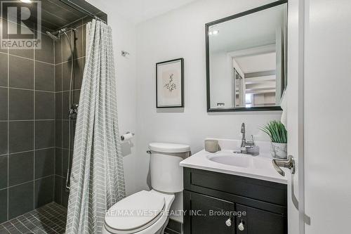 195 Berry Road, Toronto, ON - Indoor Photo Showing Bathroom
