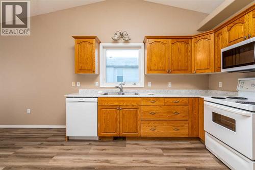 6519 35 Street, Lloydminster, AB - Indoor Photo Showing Kitchen With Double Sink
