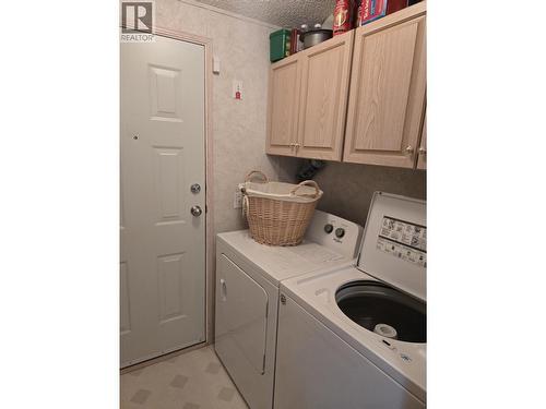 1483 Cody Dale Road, Quesnel, BC - Indoor Photo Showing Laundry Room