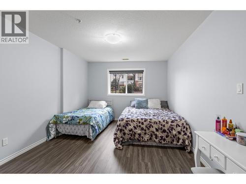 Large Primary Suite - 1966 Durnin Road Unit# 105, Kelowna, BC - Indoor Photo Showing Bedroom