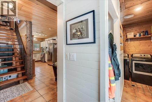 4453 Passmore Upper Road, Passmore, BC - Indoor Photo Showing Other Room