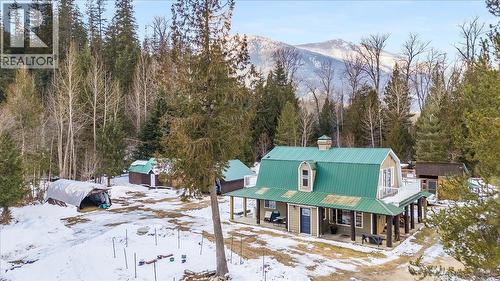 4453 Passmore Upper Road, Passmore, BC - Outdoor