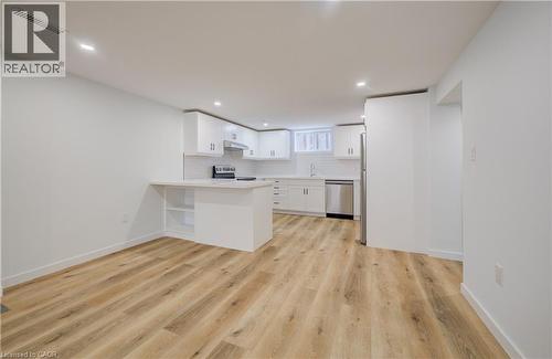 24 Alderney Avenue, Hamilton, ON - Indoor Photo Showing Kitchen