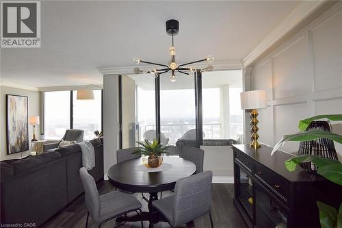 75 Queen Street N Unit# 1707, Hamilton, ON - Indoor Photo Showing Dining Room