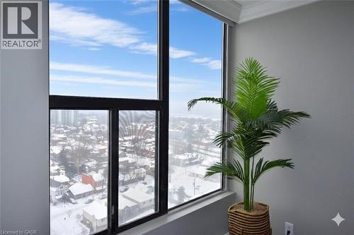 75 Queen Street N Unit# 1707, Hamilton, ON - Indoor Photo Showing Other Room