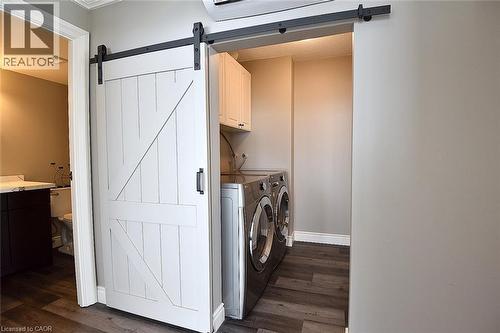 75 Queen Street N Unit# 1707, Hamilton, ON - Indoor Photo Showing Laundry Room